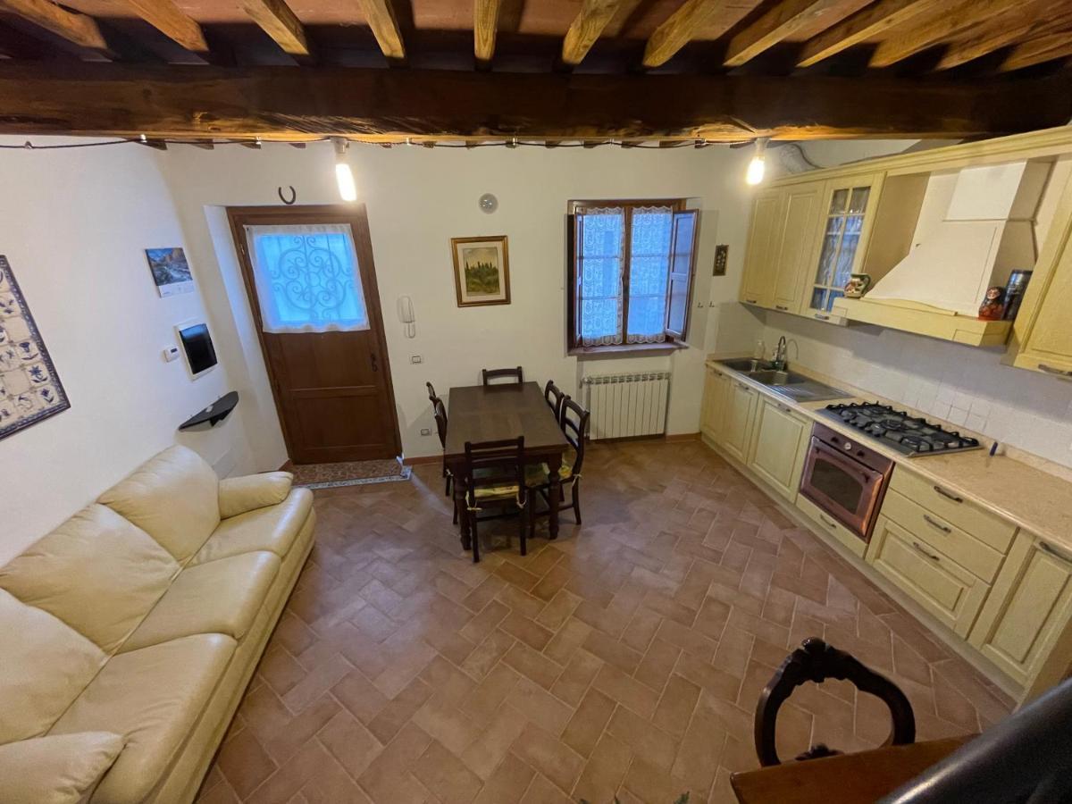Il Rifugio Nelle Crete Apartment Vescona Luaran gambar